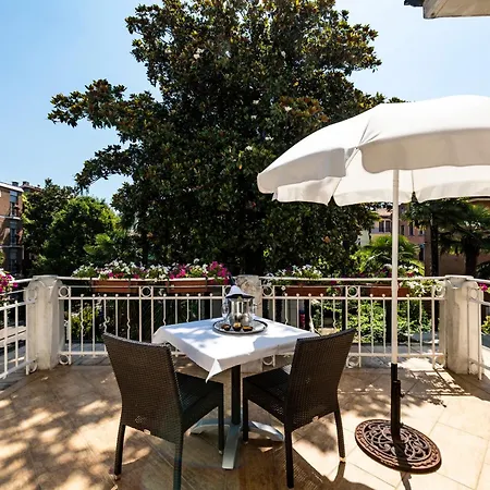 Otel Delle Palme Venedik-Lido
